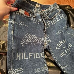 Tommy Hilfiger Logo Print Blue Jeans (Limit edition)